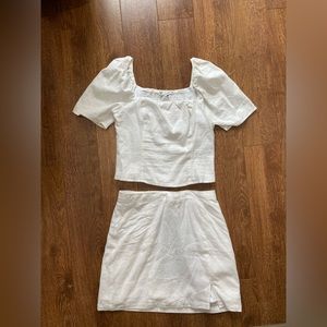 Abercrombie & Fitch Linen Mini Skirt & Puff Sleeve Linen Cropped Top (set)